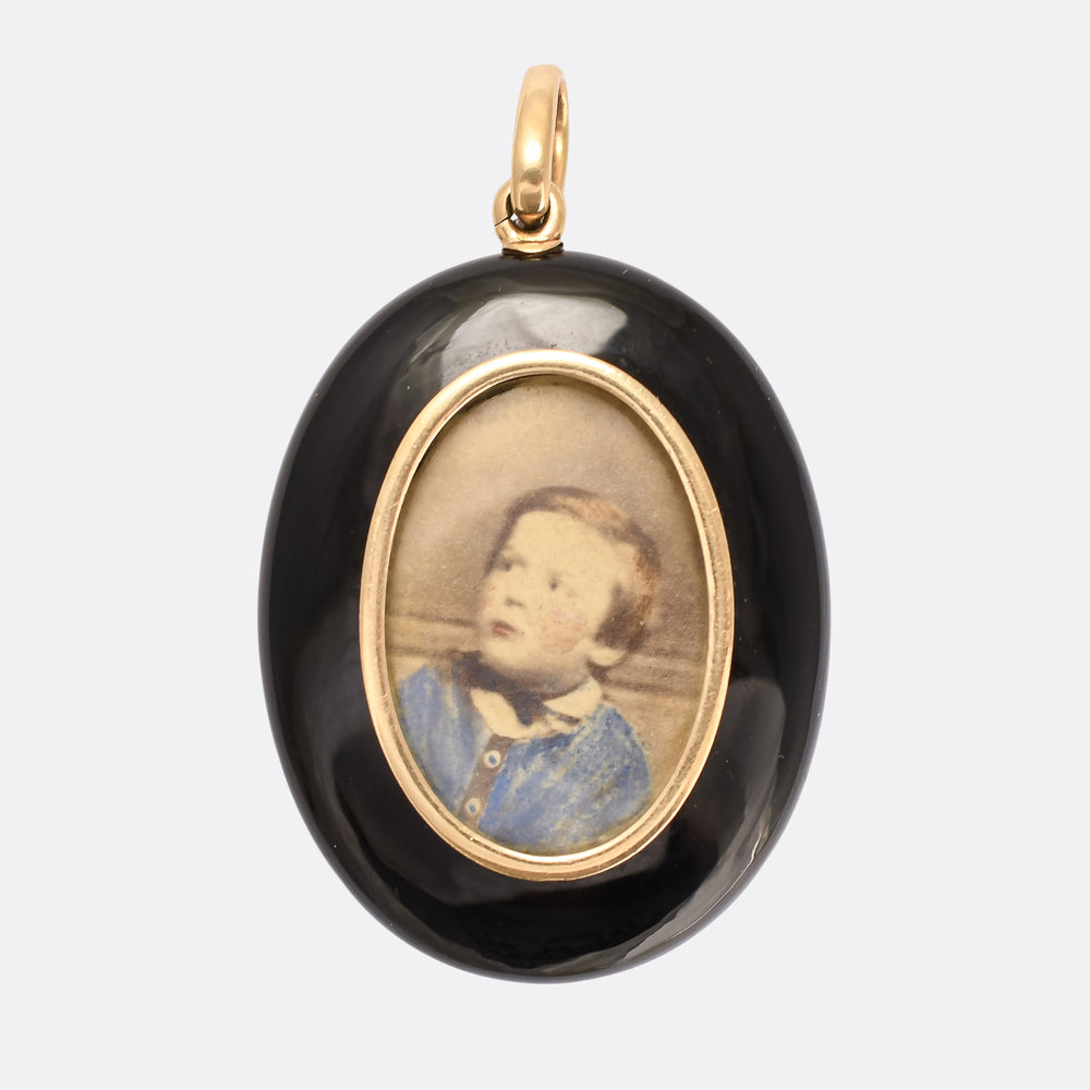 Victorian Onyx Oval Locket
