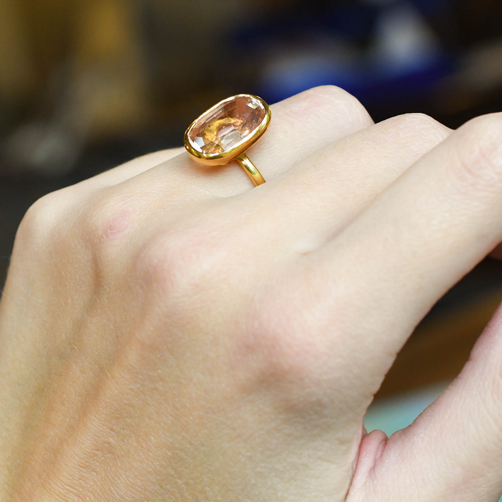Mid-Century 9.80ct Precious Topaz 22k Gold Ring