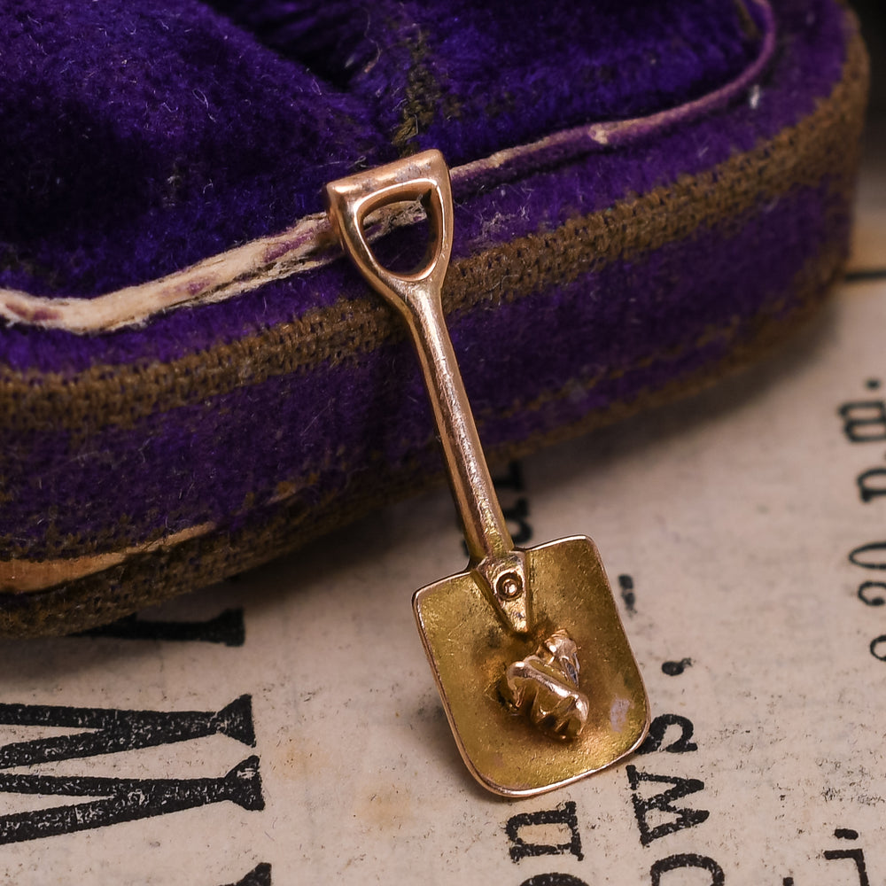 Victorian 15k Gold Rush Charm