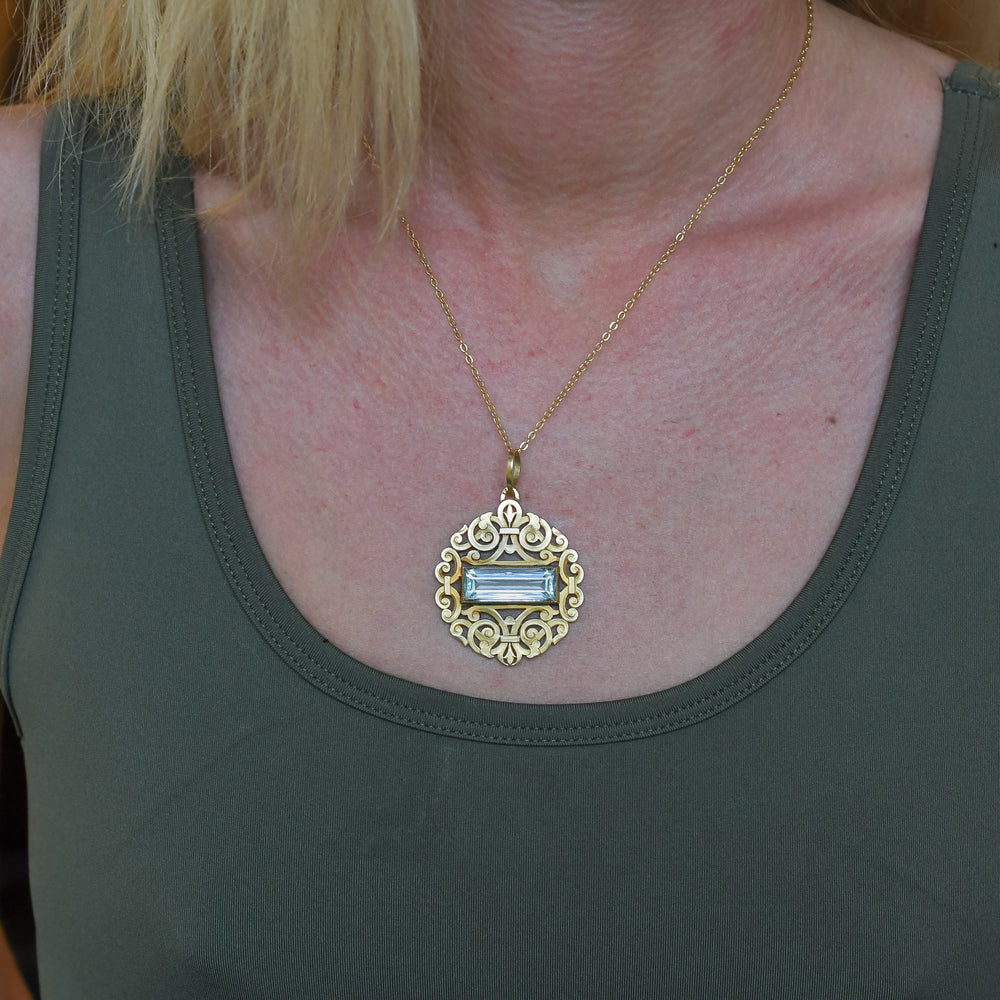 Art Nouveau 8.1ct Aquamarine Pendant
