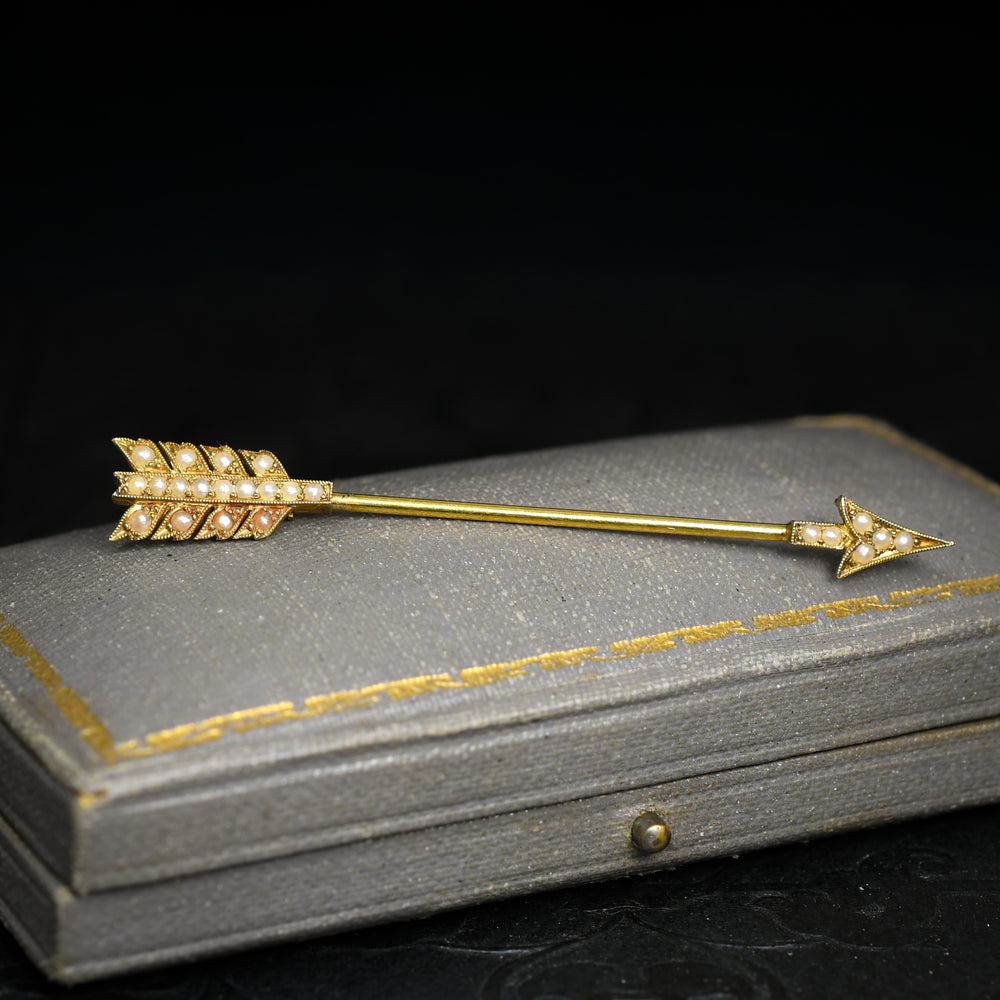 Edwardian 15k Gold & Pearl Arrow Jabot Pin