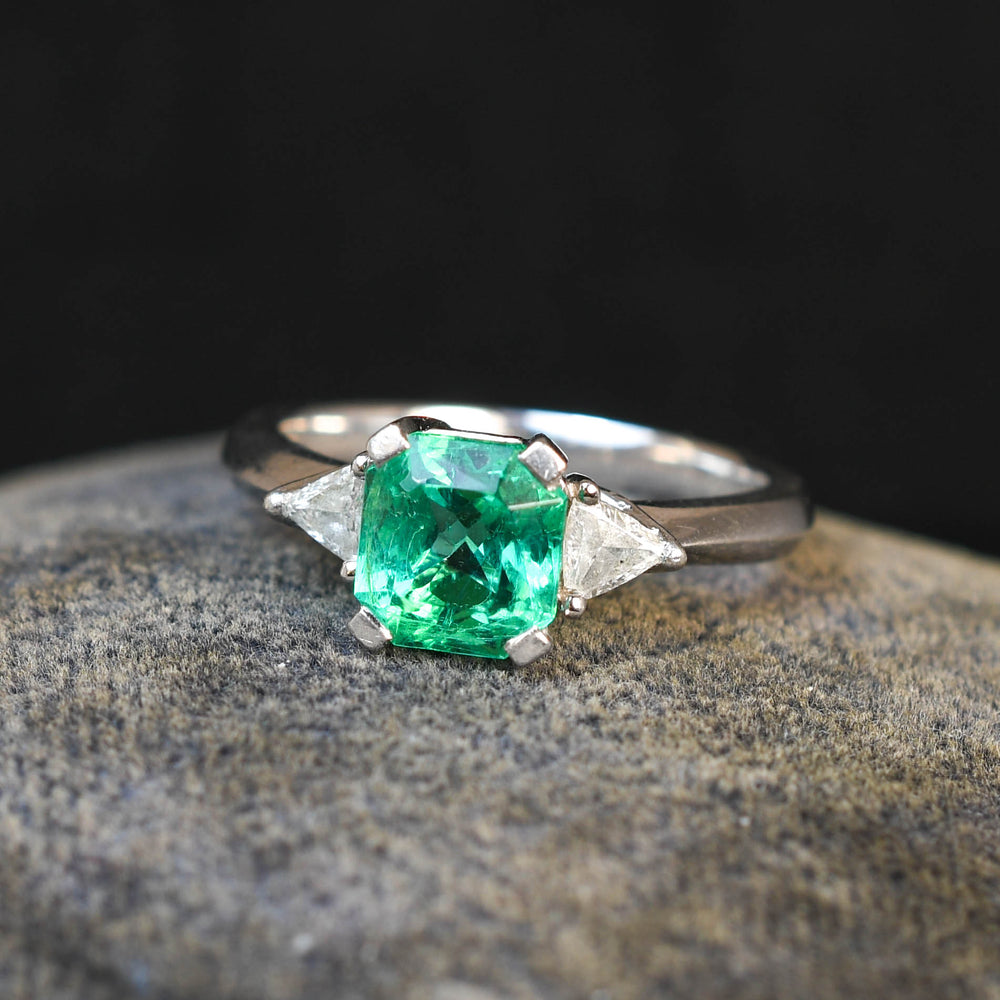 Contemporary Emerald & Diamond Ring