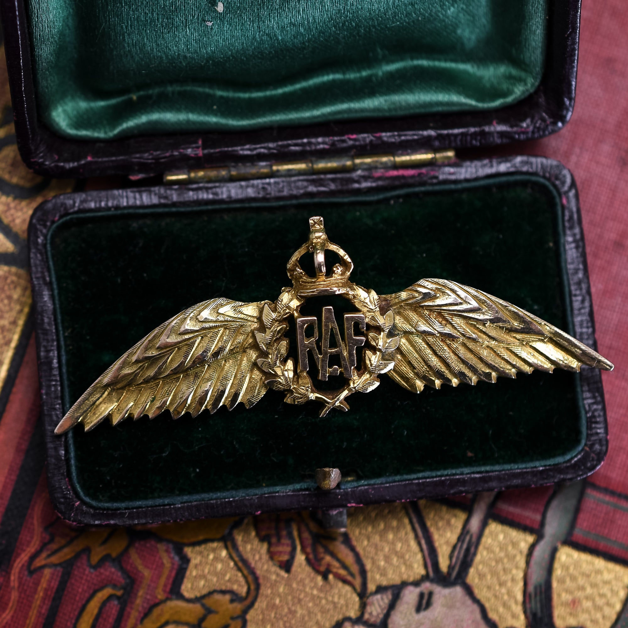 Raf sweetheart brooch store