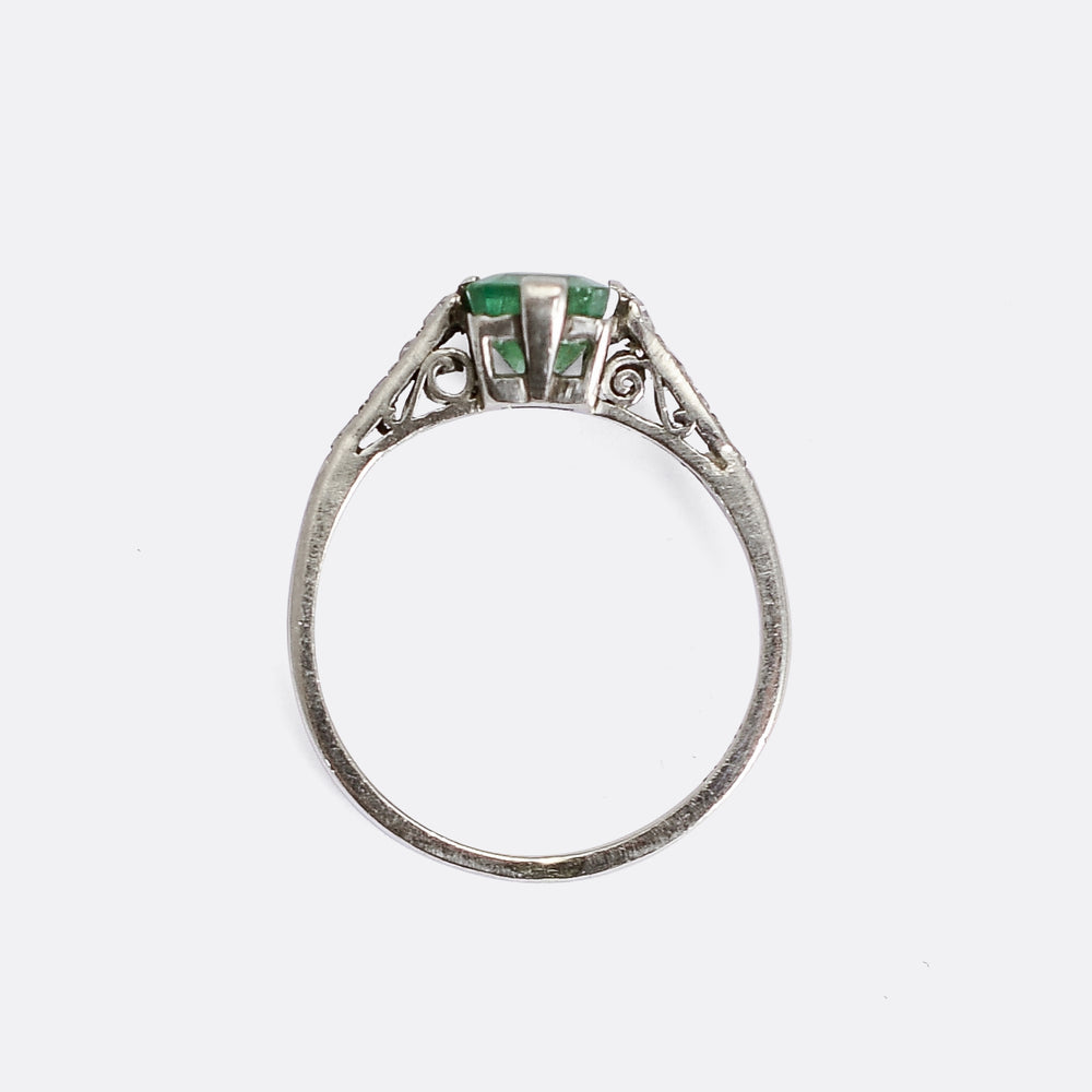Art Deco Diamond & Emerald Solitaire Ring