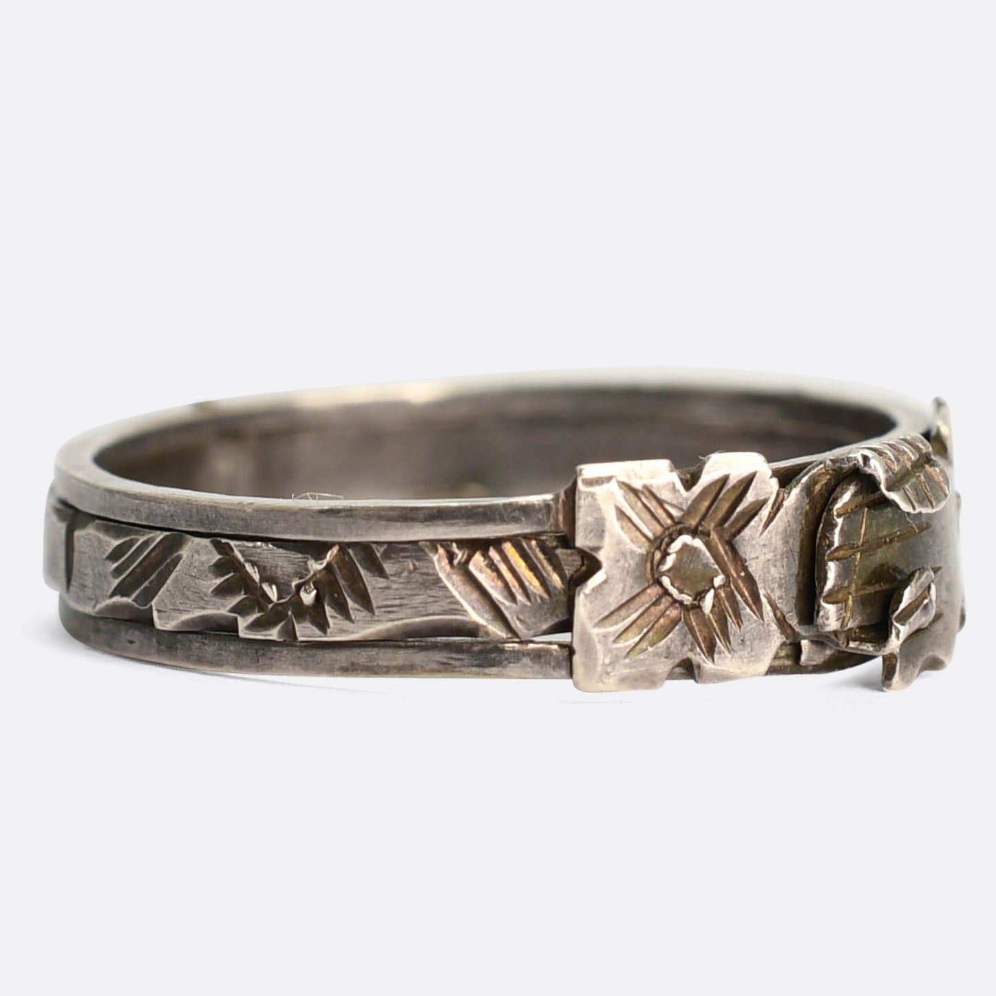 Interlocking gimmel ring 2025