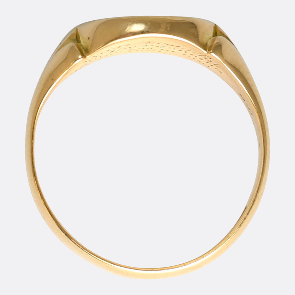 Victorian 18k Gold Engraved Signet Ring
