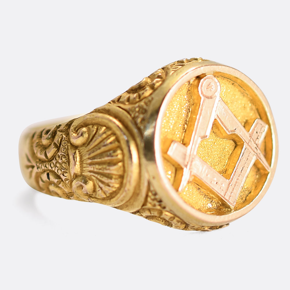 Victorian 18k Gold Masonic Signet Ring