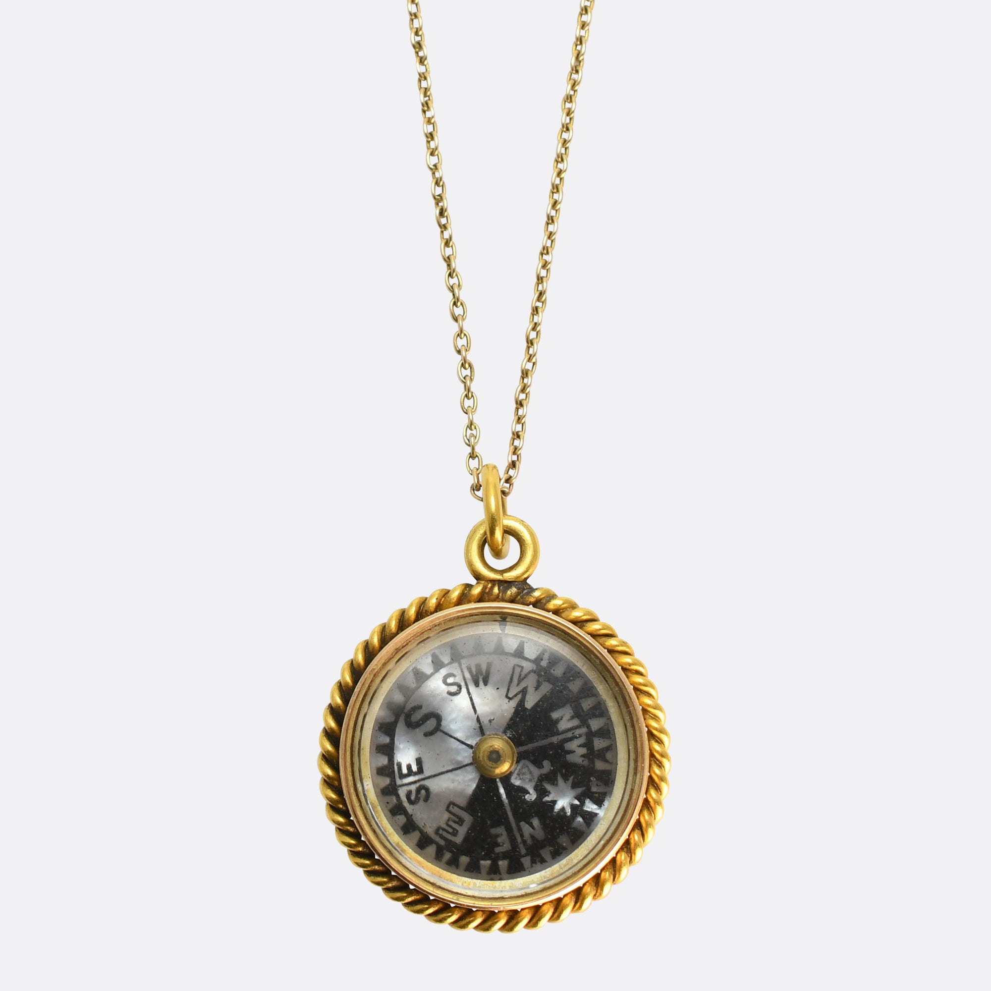 Victorian 18K Gold Sardonyx Compass Pendant