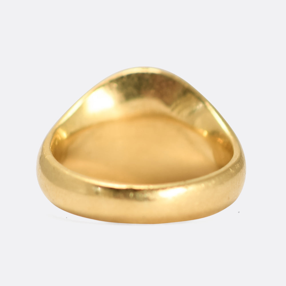 Vintage 18k Gold Boar-Head Crest Signet Ring