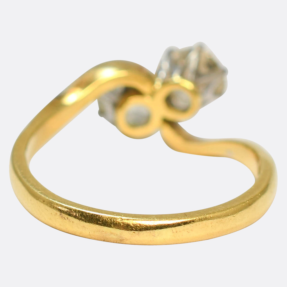 Vintage Diamond Toi et Moi Crossover Ring
