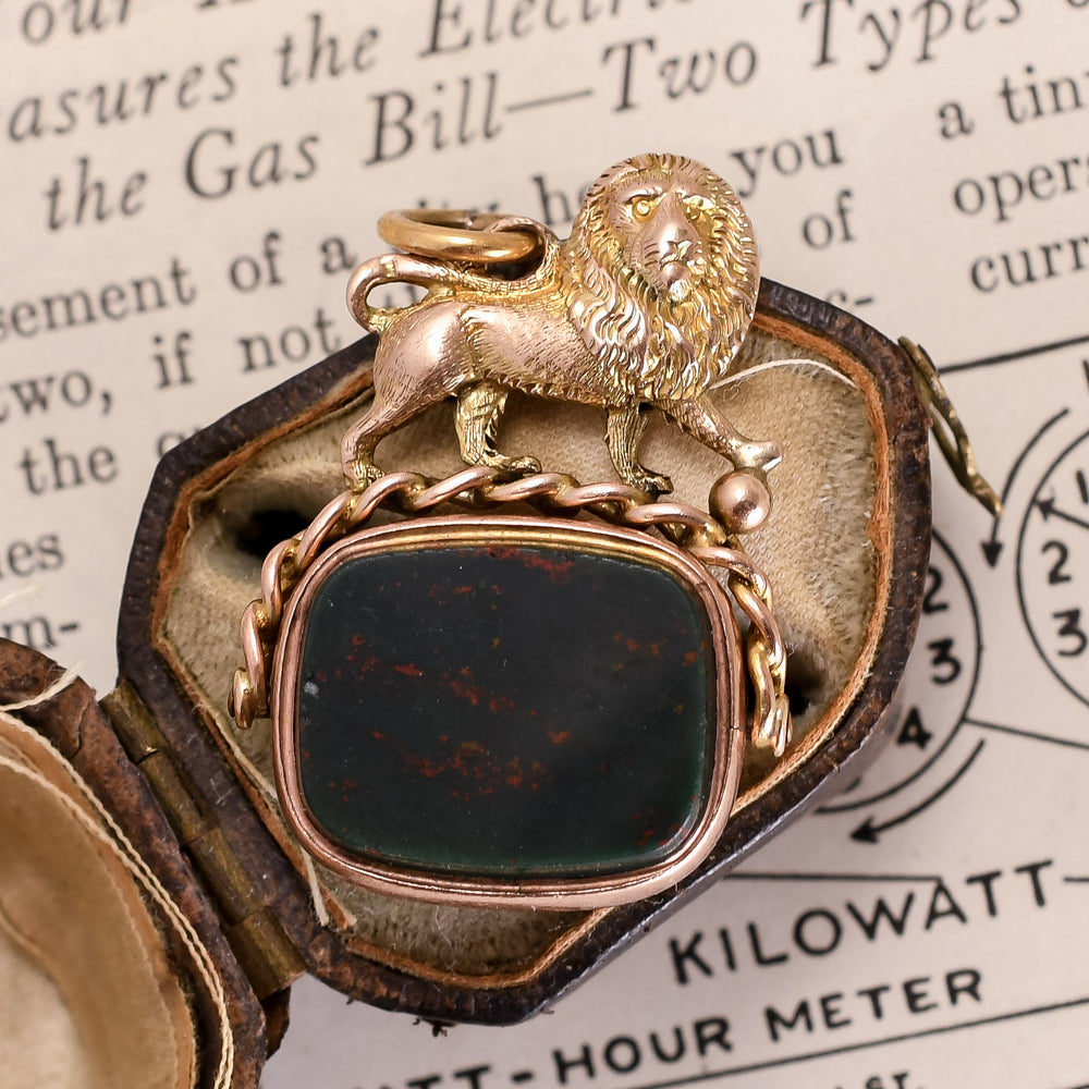 Late Victorian Bloodstone & Carnelian Lion Spinner Fob Pendant