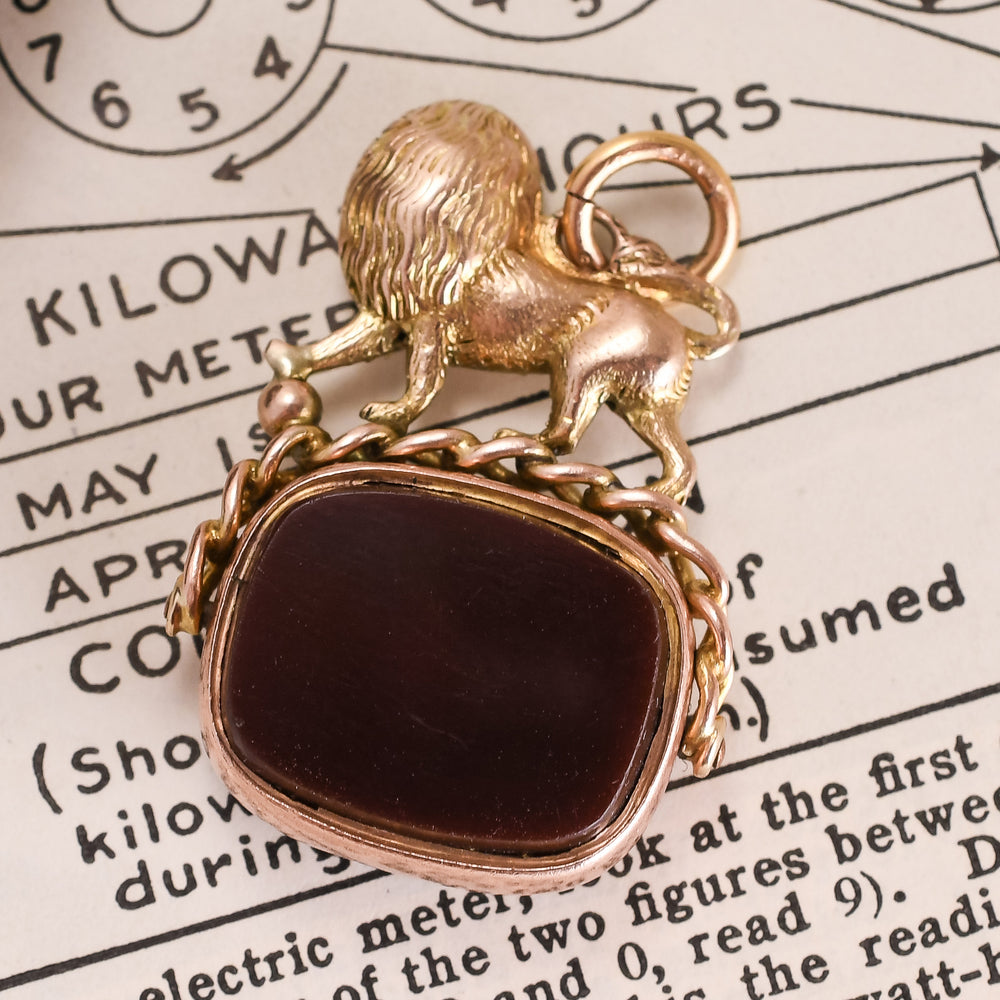 Late Victorian Bloodstone & Carnelian Lion Spinner Fob Pendant
