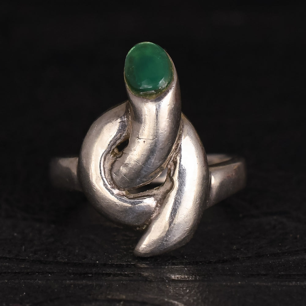 Vintage Emerald Knot Ring