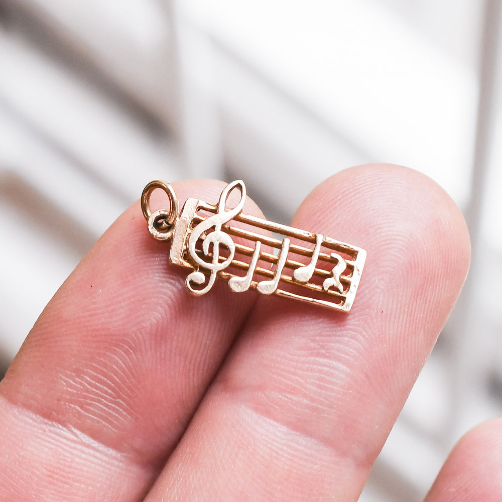 1950s Acrostic DEAREST Musical Notes Charm