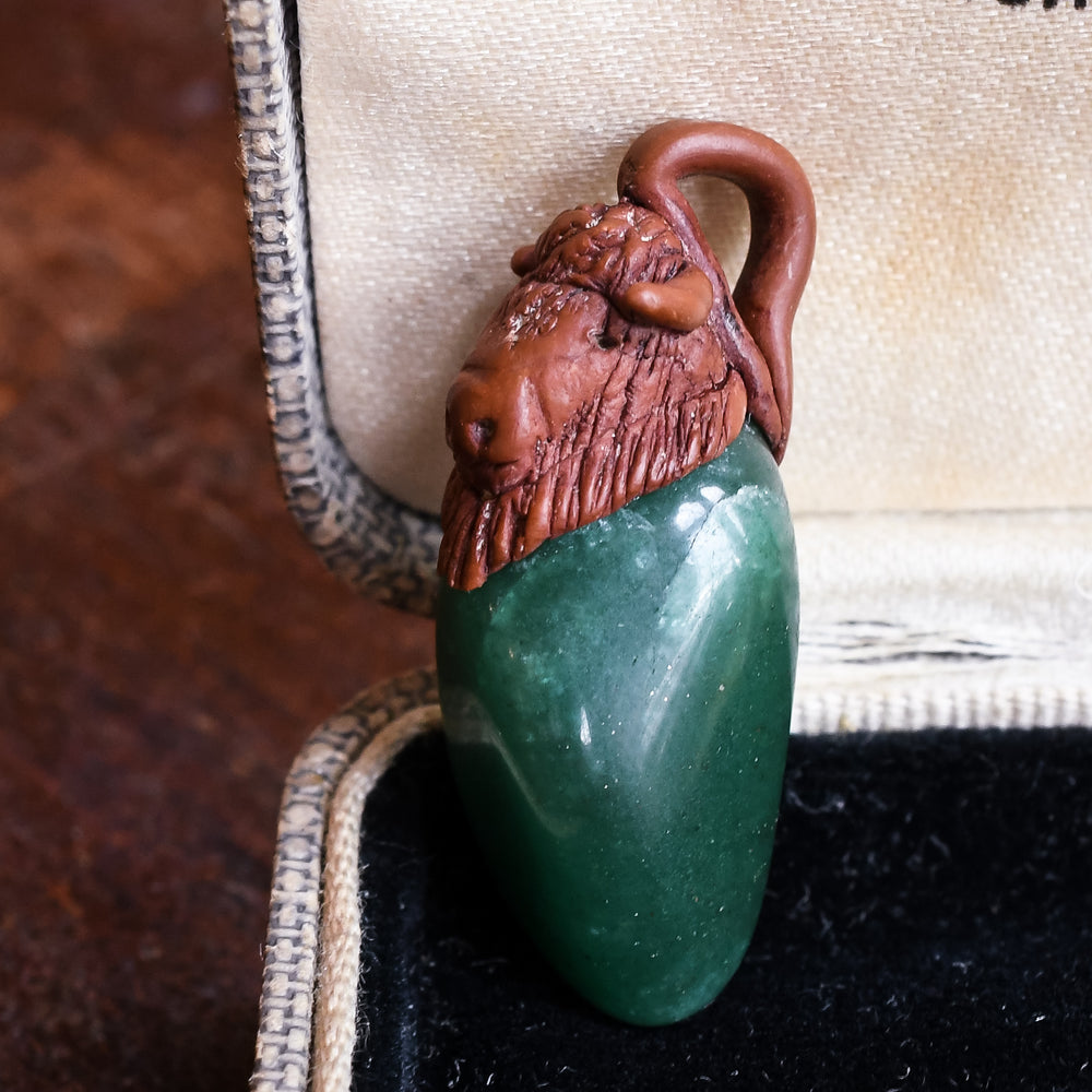 Art Deco Bakelite & Chalcedony Highland Coo Pendant