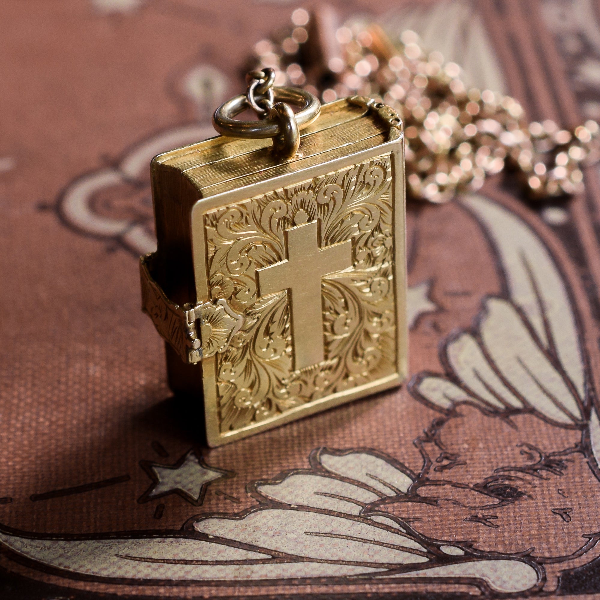 Gold sales bible pendant