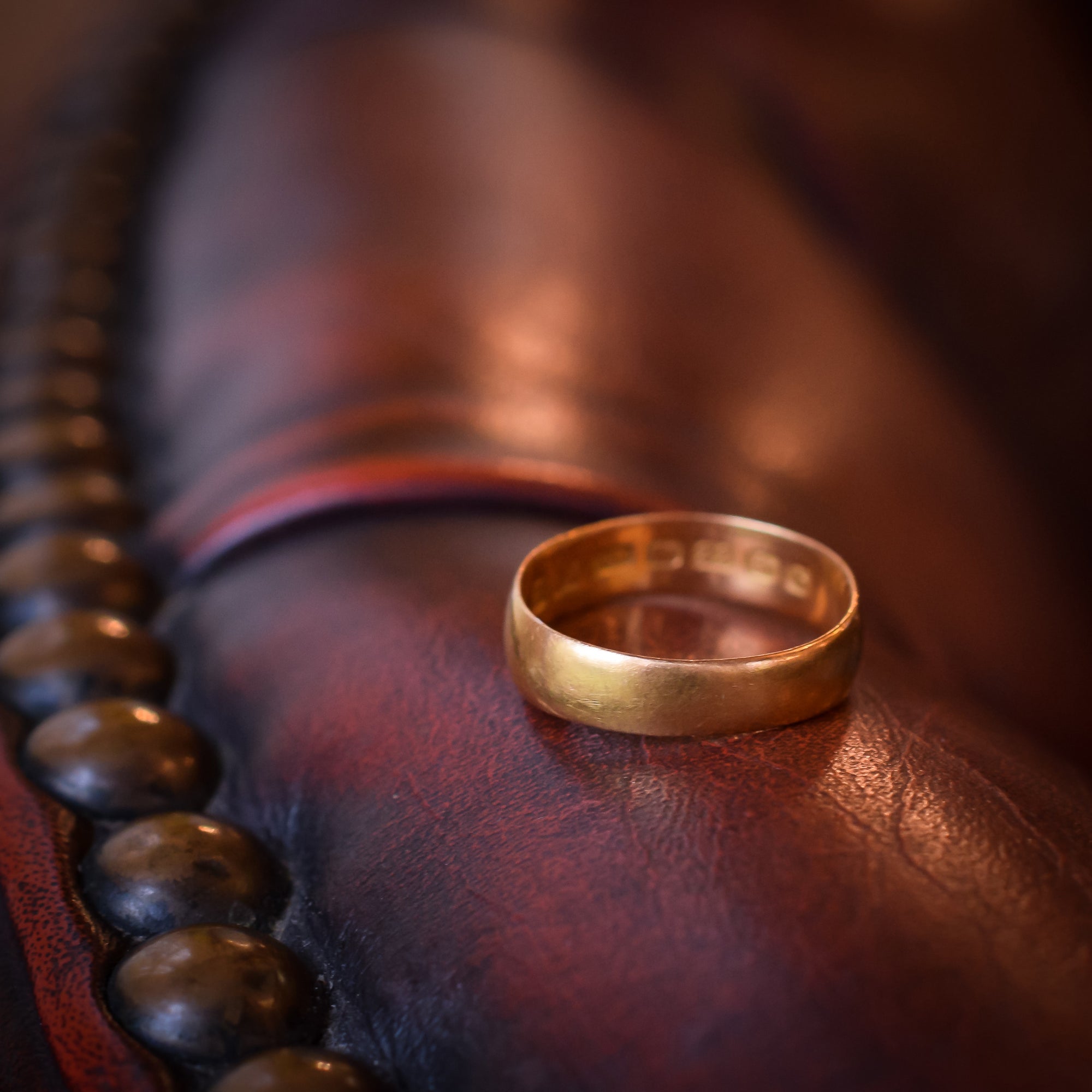 Antique 22 carat gold wedding ring on sale