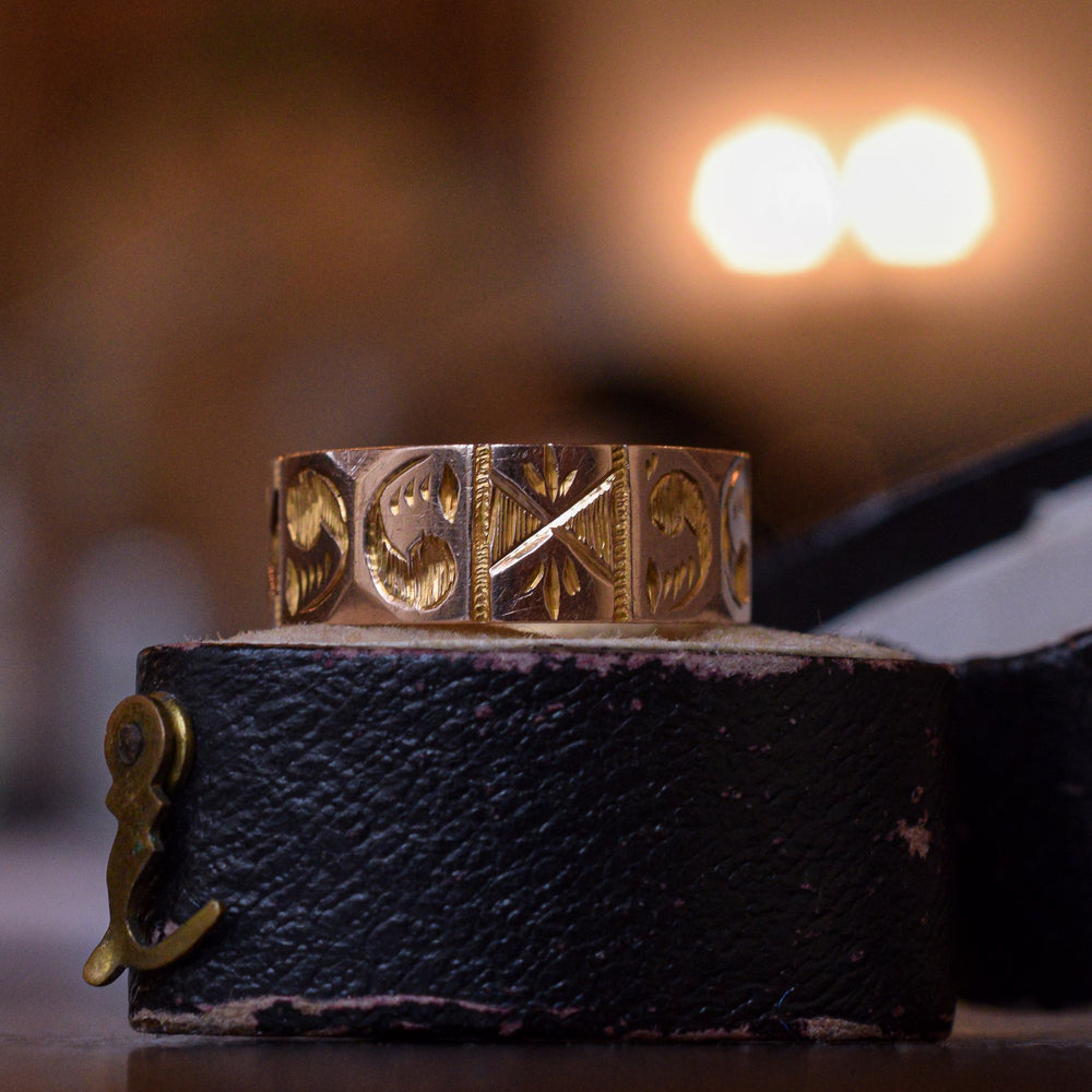Victorian Chased Gold Cigar Band