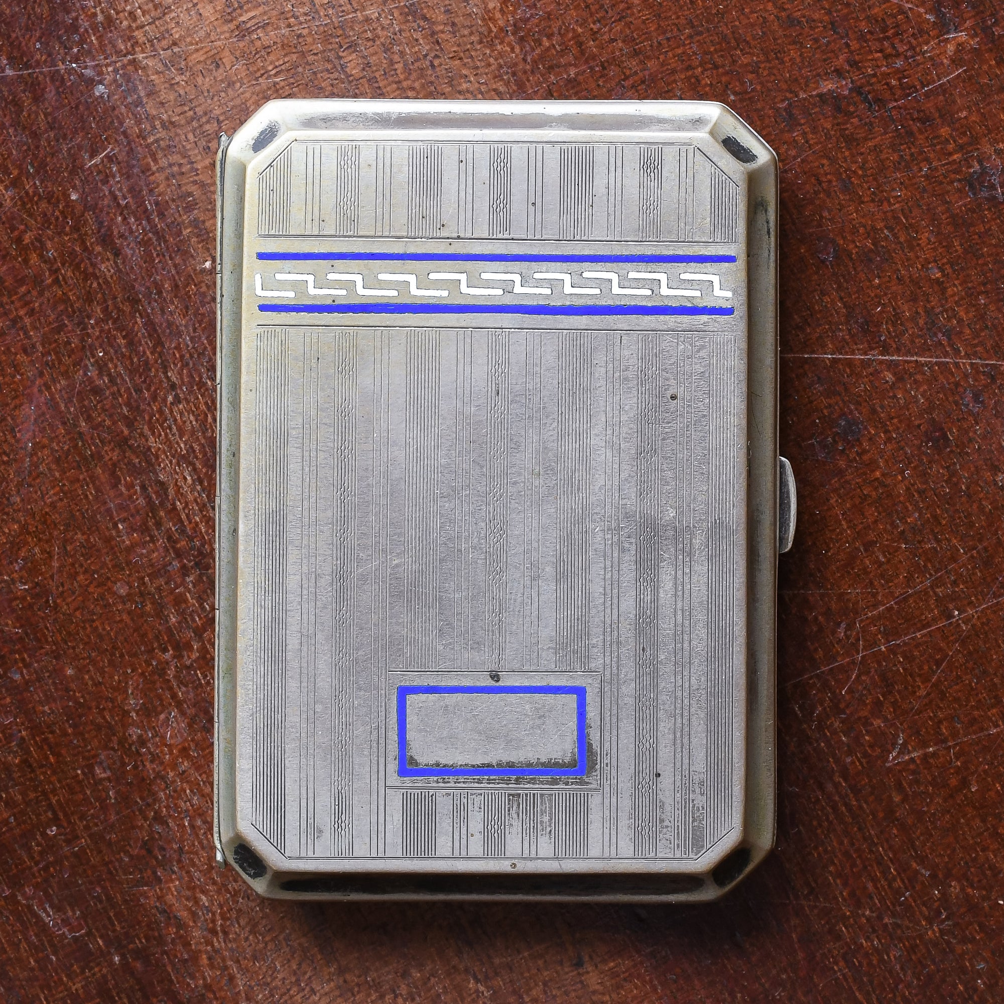 cigarettes on domestic flight australia This is why cigarette ashtrays are still on planes cigarettes on domestic flight australia This is why cigarette ashtrays are still on planes
