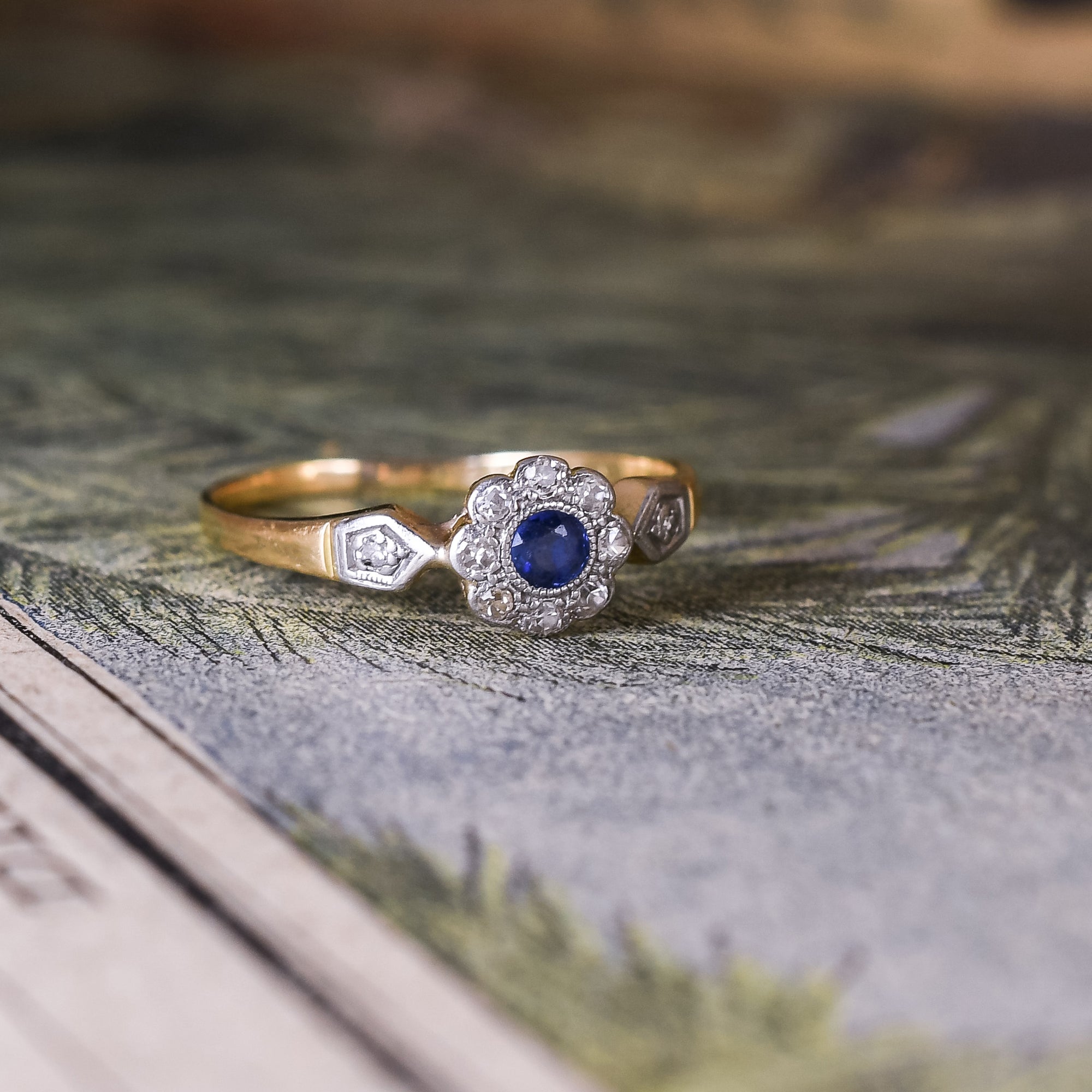 Sapphire and diamond flower cluster ring Clearance