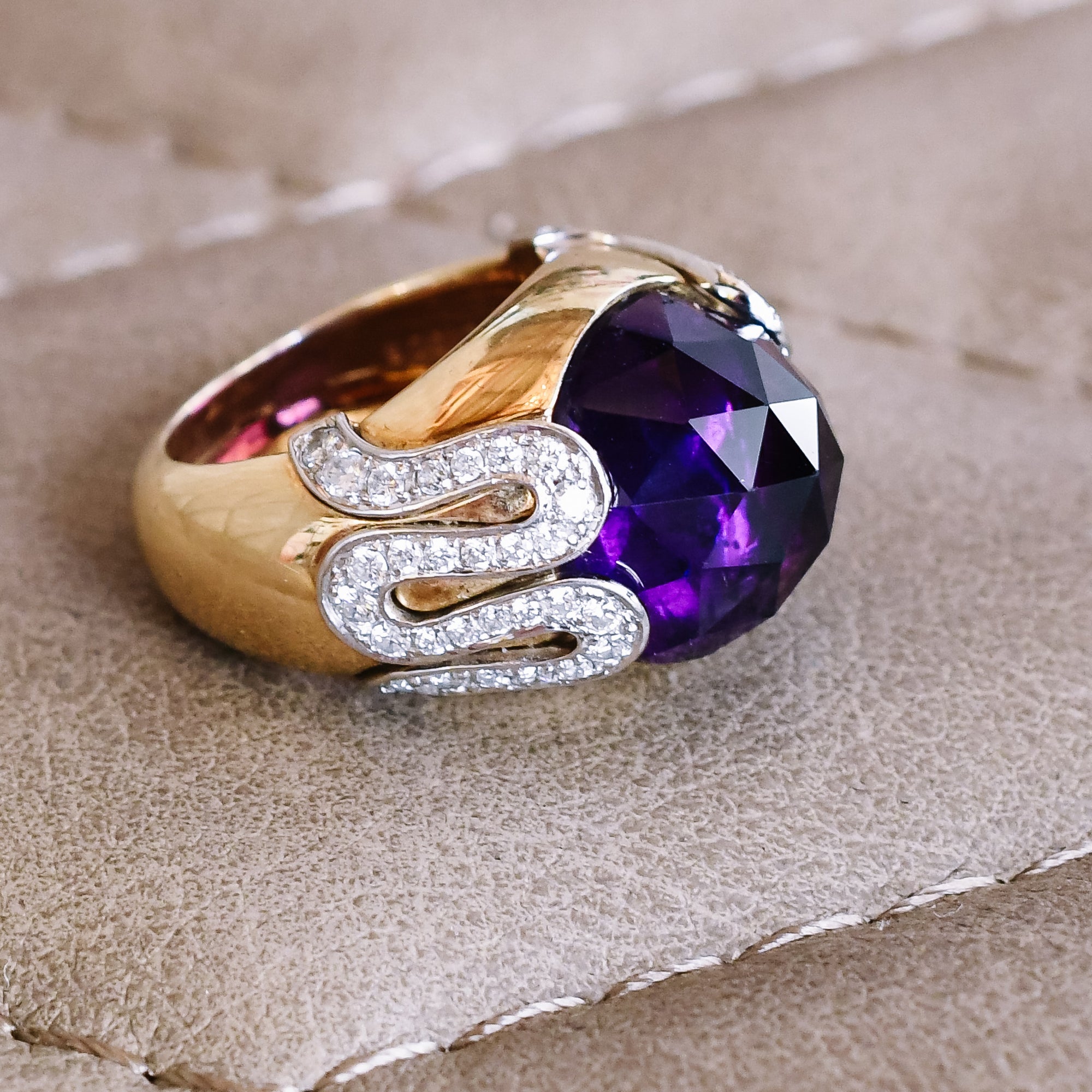 Versace cocktail ring Clearance