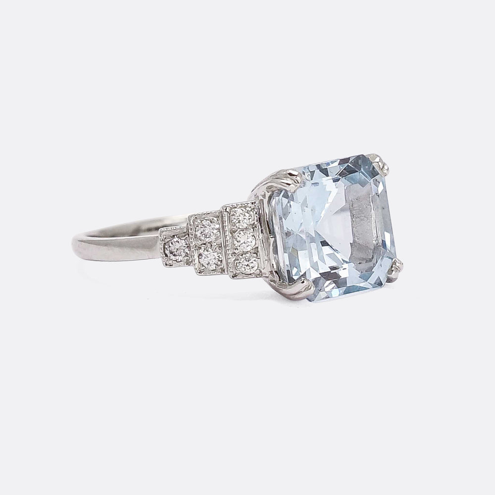 Art Deco Revival 3.14ct Aquamarine Stepped Shoulders Cocktail Ring