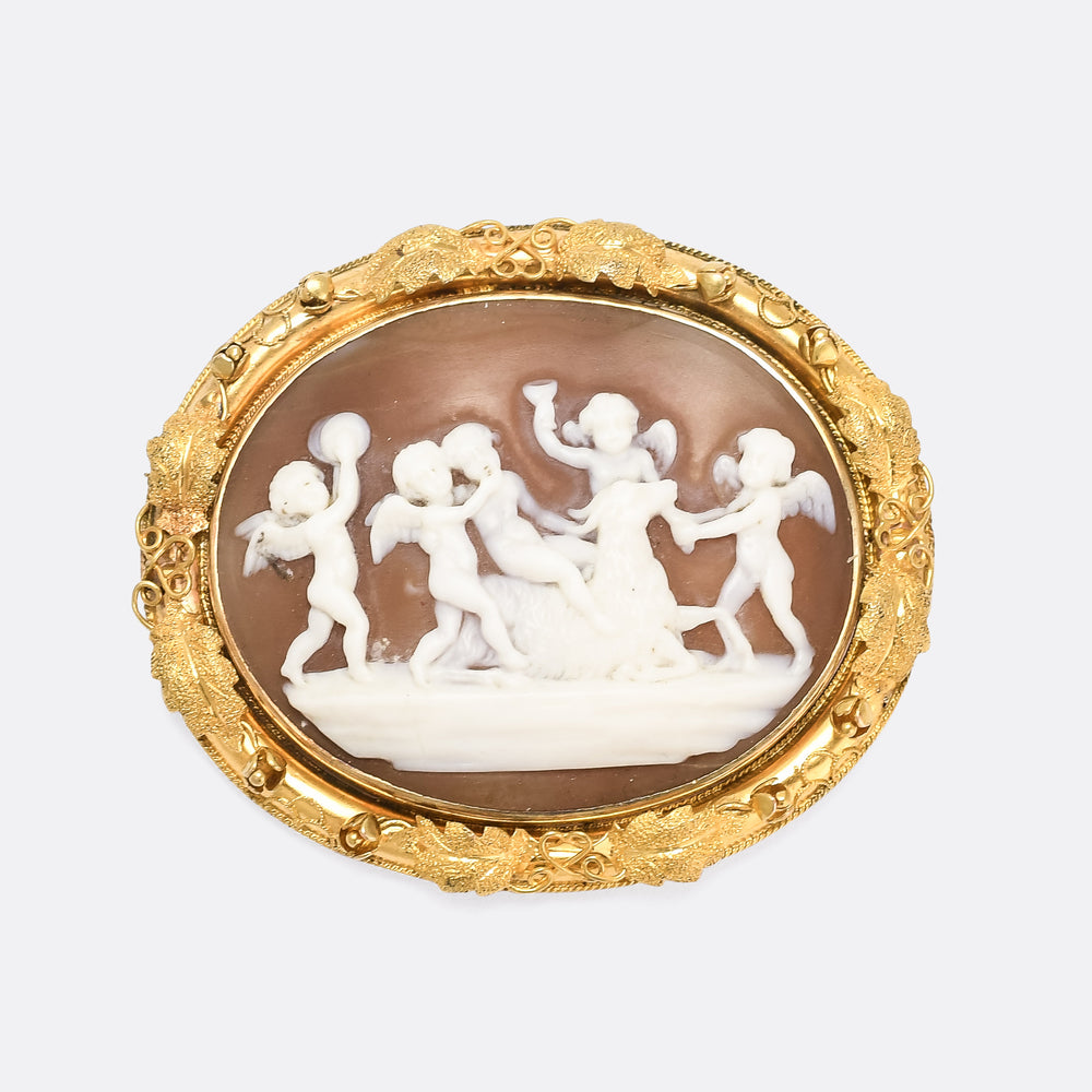 Early Victorian Bacchanal of Putti Cameo Brooch