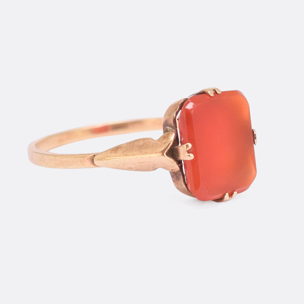 Late Victorian Carnelian Agate Signet Ring