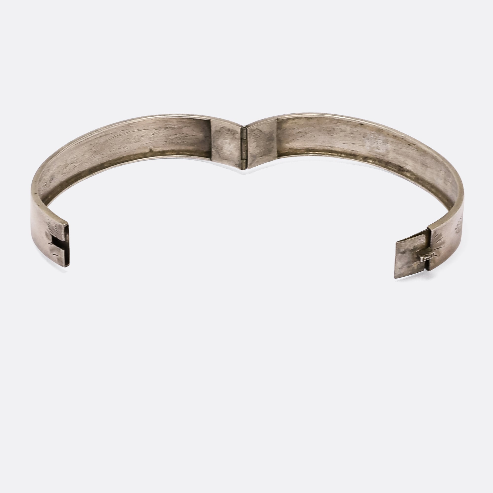 Victorian RICORDO Souvenir Silver Bangle – Butter Lane Antiques