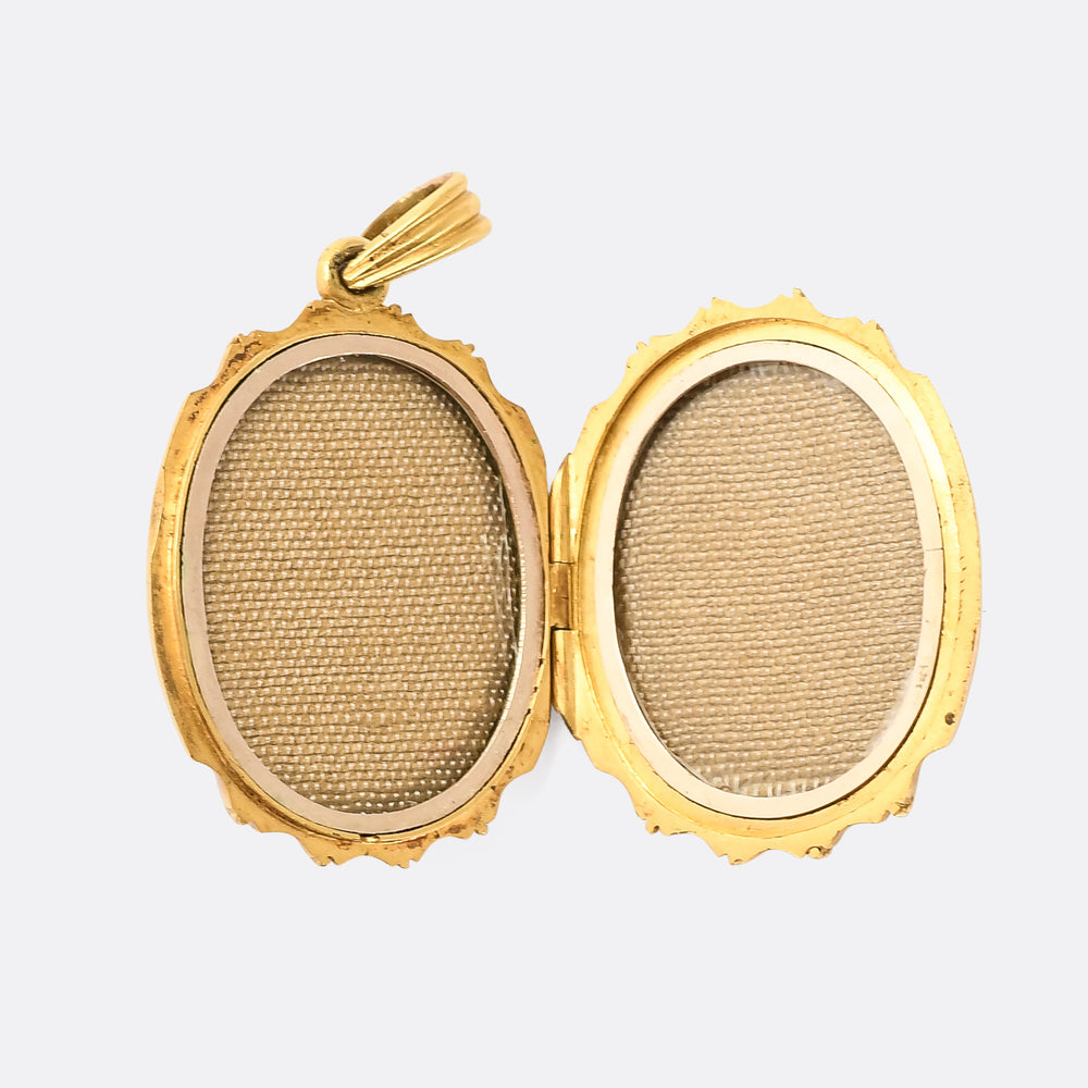 Victorian Rope & Groove Oval Locket